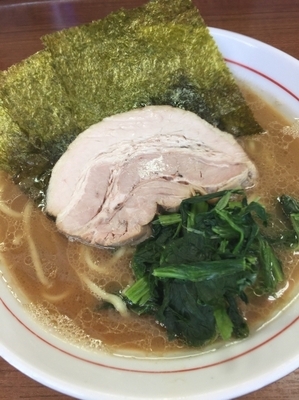 「ラーメン並680円、硬め濃いめ」@横浜らーめん 初代 常翔家の写真
