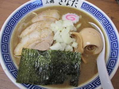 「中華そば+味玉（訳アリ）　「750円+10円」」@つけめん さなだの写真