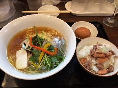 「プレミアム限定 鮑の軍鶏合わせ 変わり飯付 1200円」@ラーメン愉悦処 似星の写真