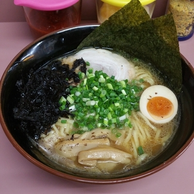 「康家らーめん(岩海苔・味玉・メンマ入り)７５０円」@らーめん康家の写真