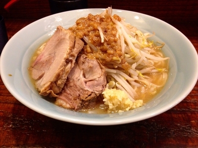 「小らーめん 200g ¥750」@立川マシマシの写真