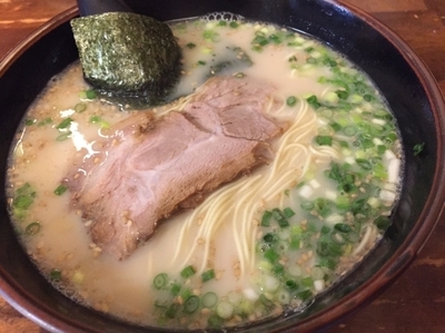 「博多ラーメン500円」@博多ラーメン長浜や 上野店の写真