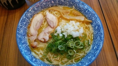 「濃厚鶏白湯 大\800」@横浜家系ラーメン 壱角家 上尾店の写真