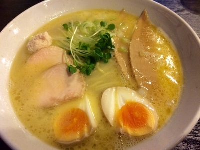 「鶏そば本絞り（塩）+味玉（750+100円）」@中華そばつけそば 千思萬考の写真