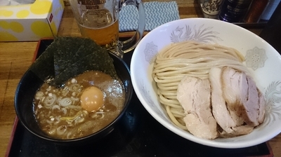 「特製つけそば+生ビール」@市川ウズマサの写真