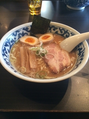 「煮玉子らー麺」@東京駅 斑鳩の写真