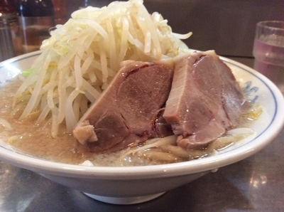 「塩らーめん 野菜多め（680円）」@らーめん大 汐留店の写真