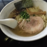 白醤油ラーメン