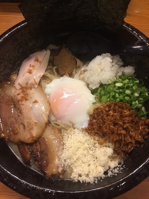 「濃厚白湯まぜそば￥８３０」@三代目麺処 「まるは」極 船橋店の写真