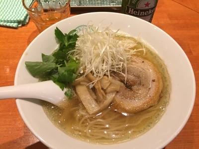 「しお　並盛」@麺屋 六感堂 Rock'anDoの写真