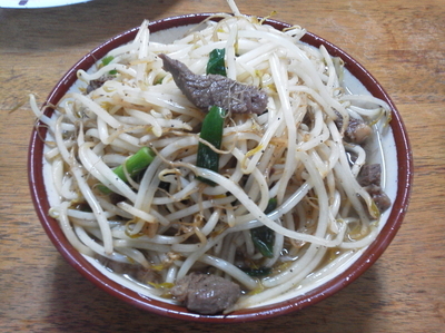 「牛肉そば」@前田食堂の写真