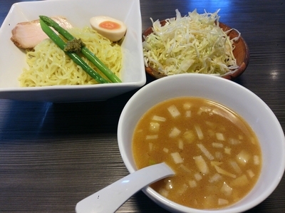 「【限定】エビトマトつけ麺　　※サラダバー：サービス」@おおぼし 松本平田店の写真