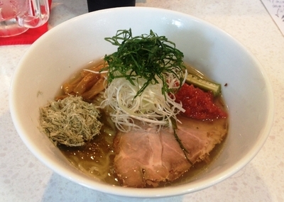 「和出汁塩涼麺梅肉添え【限定】950円」@ラーメン星印の写真