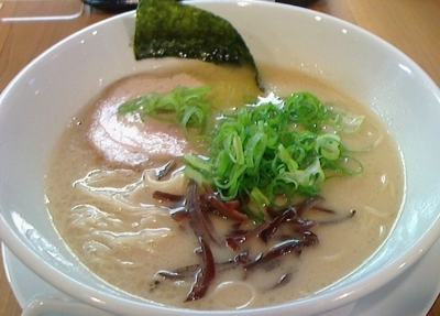 「豚白湯らーめん」@ろく月の写真