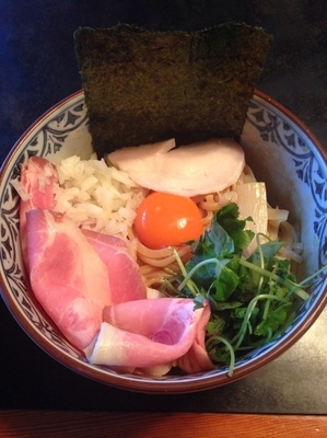 「濃厚たまごのまぜそば」@中華そば 四つ葉の写真