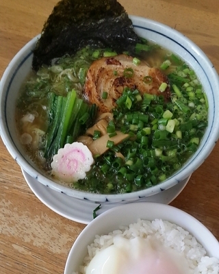 「【限定】豚スープの煮干ソバ(八正仕立て)1,100円」@MENYA 食い味の道有楽の写真