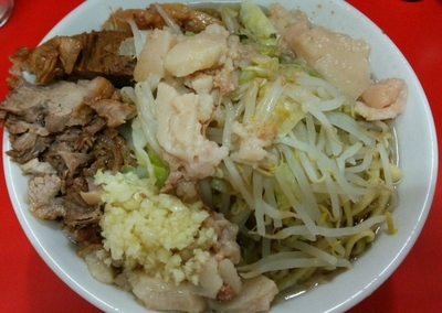 「豚入りラーメン　ニンニクアブラ　780円」@ラーメン二郎 松戸駅前店の写真