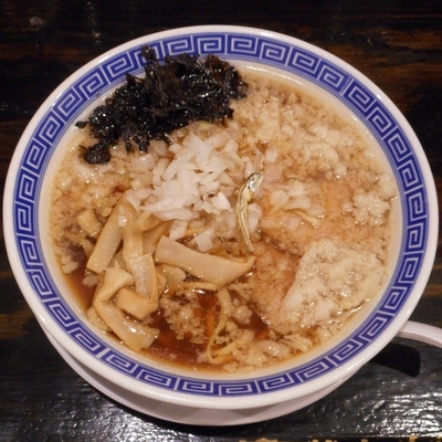 「中華そば（730円）」@背脂煮干中華そば 心やの写真