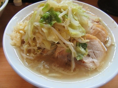 「小ラーメン豚入り（８５０円）」@豚星。の写真