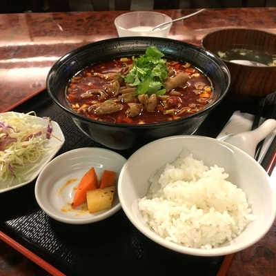 「麻辣味モツ麺（￥880）」@望蜀瀘の写真