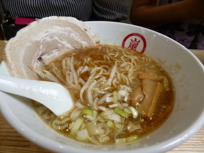 「しょうゆラーメン」@つけめん＆ラーメン 嵐の写真