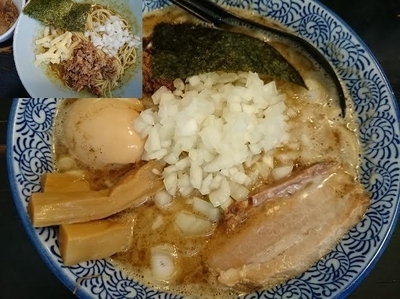 「中華そば（大盛分を和え玉に変更）￥850＋刻み玉葱￥100」@狼煙 〜NOROSHI〜の写真