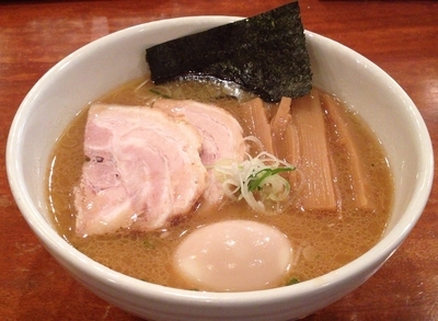 「味玉ラーメン(780円)」@noodlesの写真