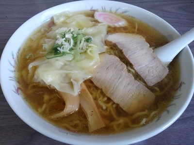 「わんたんめん (大盛り)」@和泉の写真