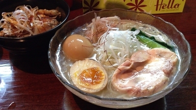 「冷どん(7～8月限定･復刻版)＋味玉＋半鶏叉焼丼」@こくまろ鶏らーめん 久久の写真