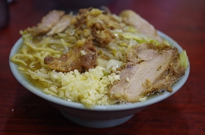 「富士丸ラーメン(ニンニク・アブラ)850円」@ラーメン富士丸 神谷本店の写真