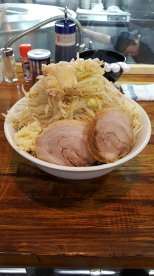 「ラーメン中700円(硬め、全マシマシ)」@麺屋 隆の写真