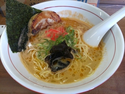 「海老豚骨　＋替玉」@ラーメン ヌプチェの写真