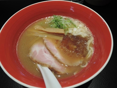 「濃厚魚介豚骨醤油」@men-eiji HIRAGISHI BASEの写真