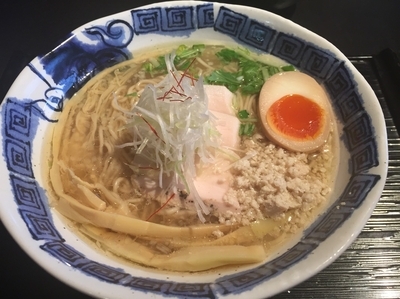 「つくば茜鶏らぁめん 塩」@龍のひげの写真