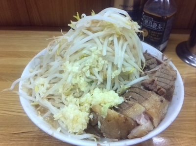 「小豚(にんにく・野菜)」@ラーメン二郎 赤羽店の写真