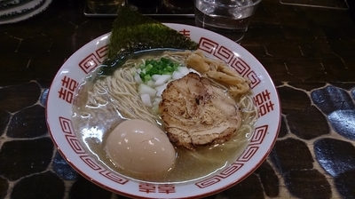 「【限定】煮干蕎麦＋味玉」@特級鶏蕎麦 龍介の写真