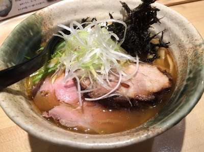 「焼きあご塩らーめん」@焼きあご塩らー麺 たかはし 新宿本店の写真
