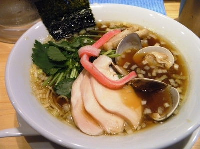 「鶏・煮干・蛤のトリプルＳＯＢＡ980円」@Ginza Noodles むぎとオリーブの写真