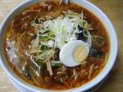 「辛々めん750円」@神社ラーメン 峰英軒の写真