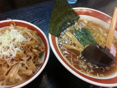 「Bセット（中華そば+焼肉丼）880円」@中華そば 浜田屋 本店の写真
