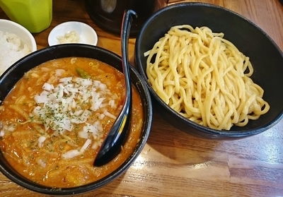 「辛味噌トマトカレーつけ麺 \980」@麺処 花田 上野店の写真