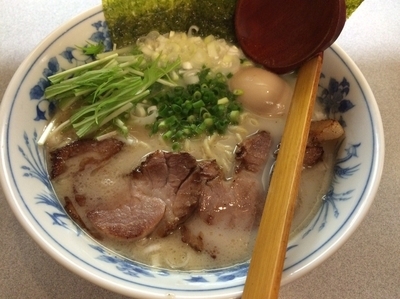 「塩ラーメン+煮玉子」@ラーメン酒場 藤桜の写真