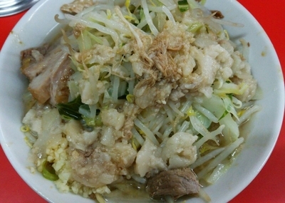 「ラーメン　ヤサイニンニクアブラ　680円」@ラーメン二郎 松戸駅前店の写真