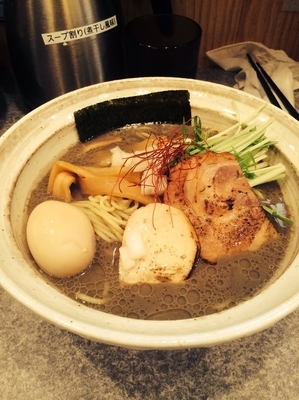 「冷製煮干しそば 味玉トッピング」@麺屋 ひな多の写真