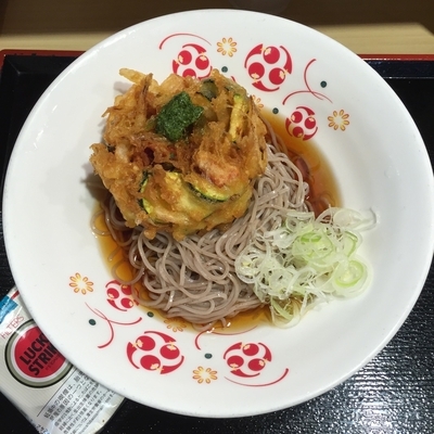 「バジル香る 夏野菜のかき揚げそば」@いろり庵きらく 浦和店の写真