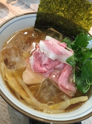 「【気まぐれ限定】冷やし煮干しそば￥850」@中華そば 四つ葉の写真