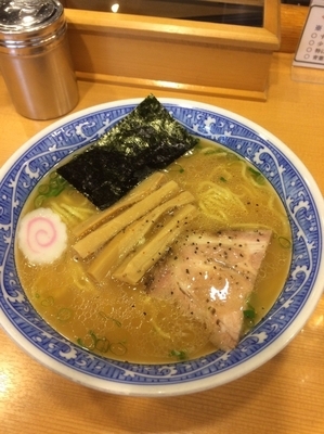 「中華そば大盛830円」@中華そば 青葉 中野本店の写真