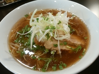 「【鶏と和の極らーめん(並盛・醤油)730円】→500円」@らーめんや なかじゅう亭 WA-FU 3号店の写真