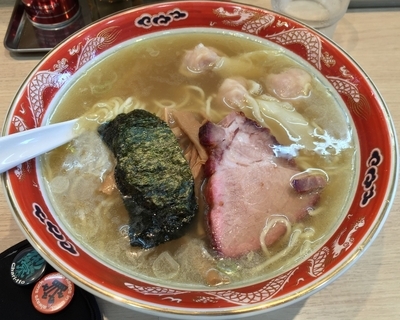 「塩ワンタン麺（￥800）」@支那ソバ すずきの写真