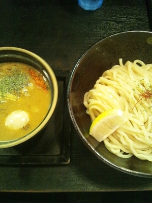 「味噌DEカレー（味玉トッピング）」@麺の坊 晴レル屋 総本店の写真